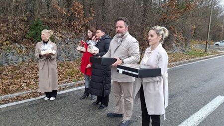 Na meji brez meje  (25)